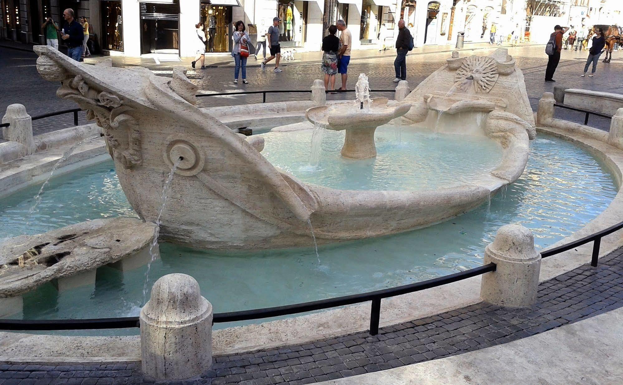 Piazza Di Spagna Gæstehus